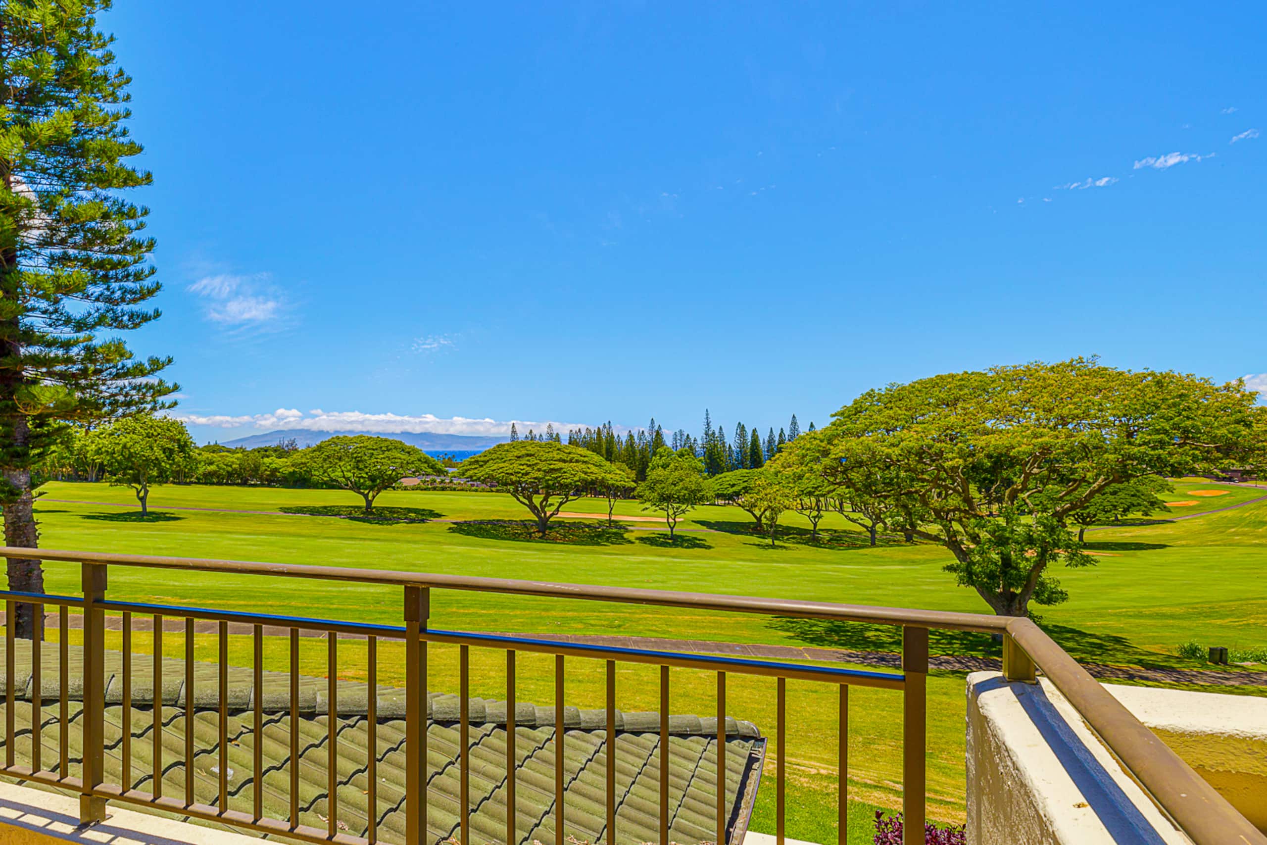 Condo in Lahaina · ★4.97 · 1 bedroom · 3 beds · 2 baths - Image 35