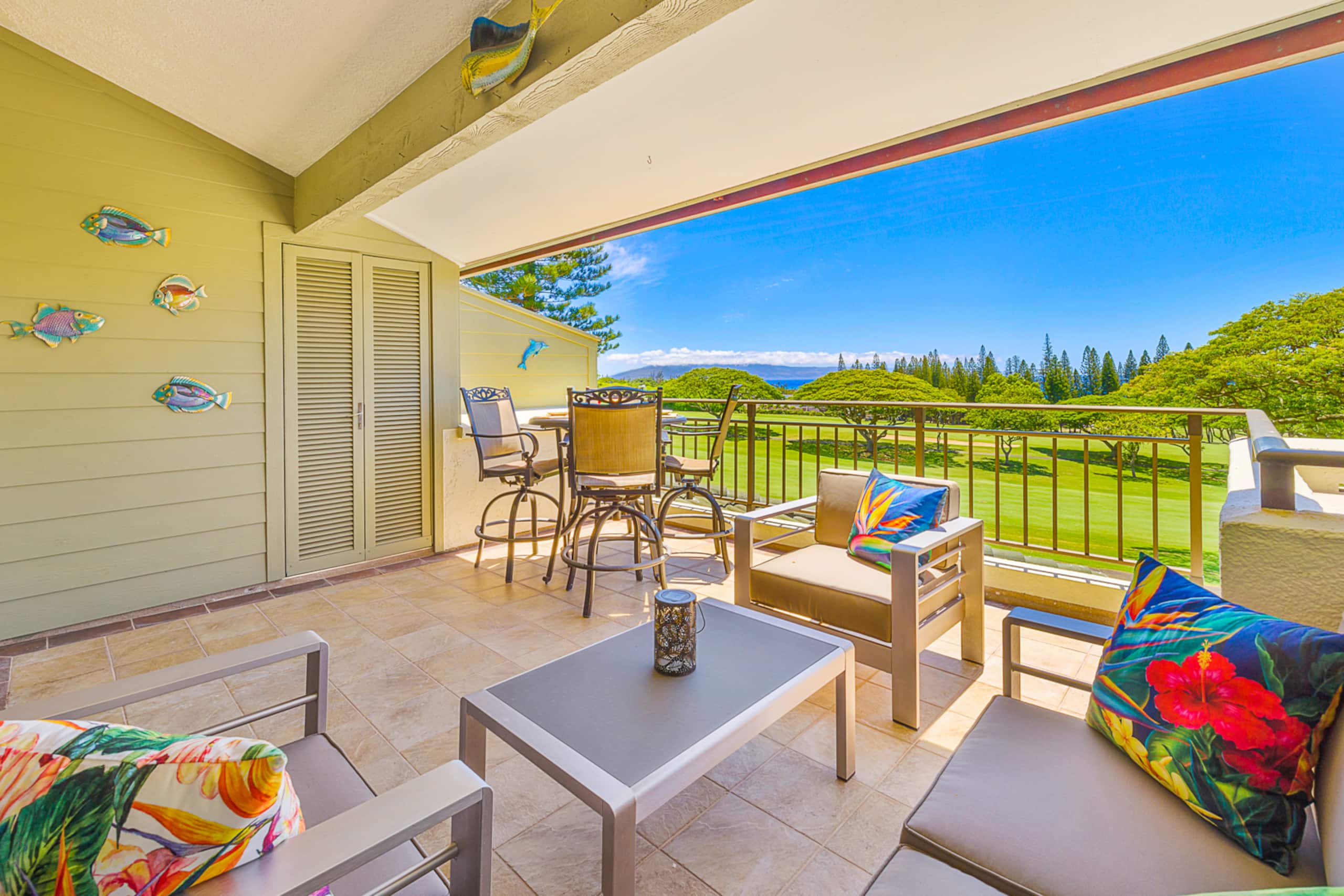Condo in Lahaina · ★4.97 · 1 bedroom · 3 beds · 2 baths - Image 32