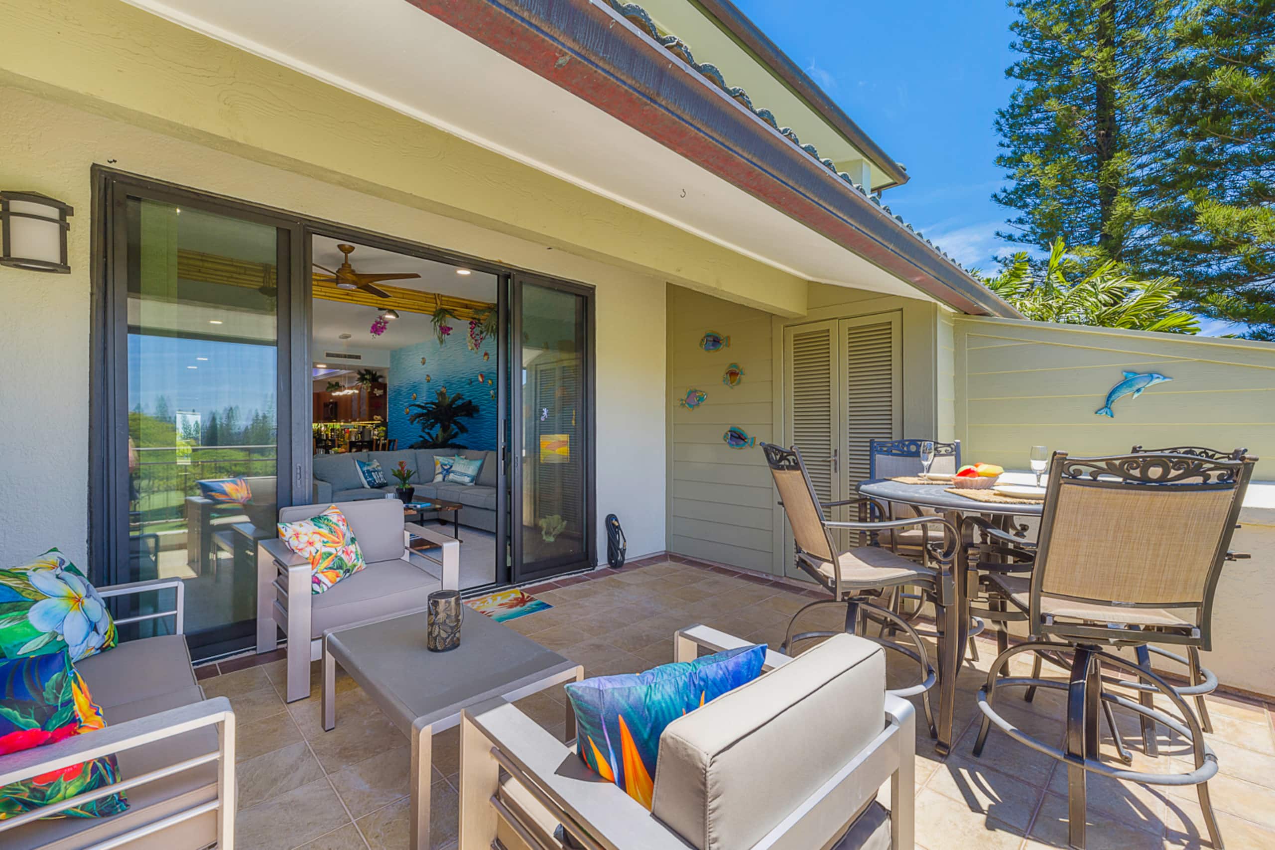 Condo in Lahaina · ★4.97 · 1 bedroom · 3 beds · 2 baths - Image 33