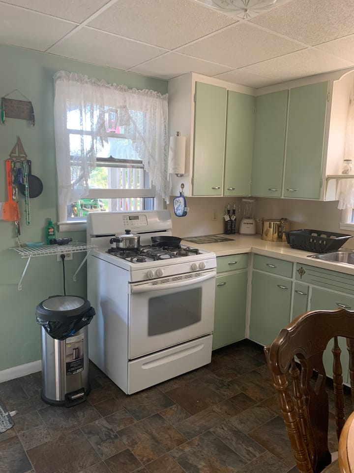 Cottage on 3rd Cottages for Rent in Caseville, Michigan, United