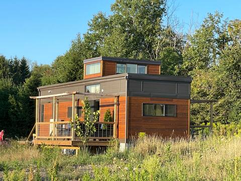 Not-So-Tiny House: Country Charm, Modern Feel