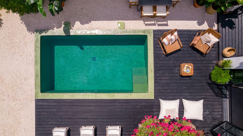 Amazing Pool Pavilion with Private Heated Pool