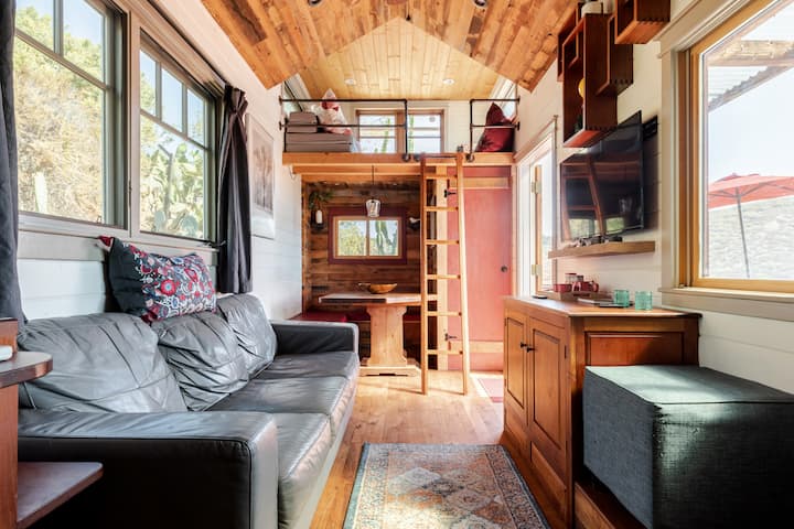 Lakeview Tiny House W/hillside Pool - サンマルコス, CA