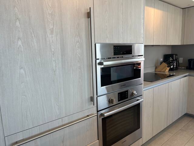 Luxury 2BR Apt at Hyde Miami Beach gallery image 4