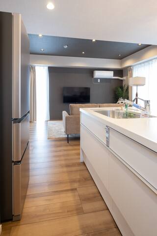 Spacious apartment with irresistible balcony view gallery image 2