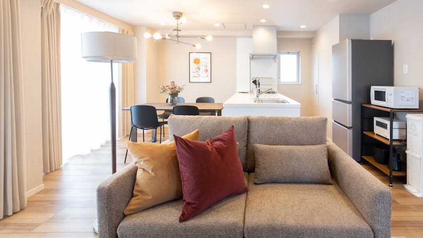 Spacious apartment with irresistible balcony view