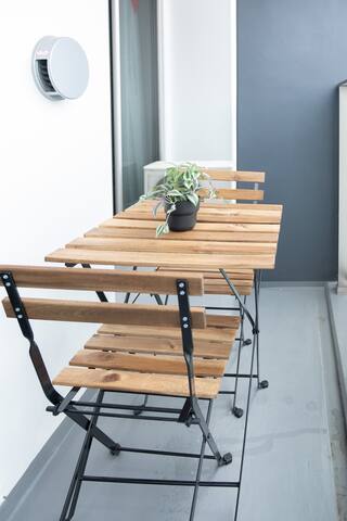 Spacious apartment with irresistible balcony view gallery image 5