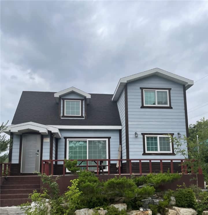 Quiet singlefamily cottage (PhD Pension). Adjacent to Legoland Cottages for Rent in Seomyeon