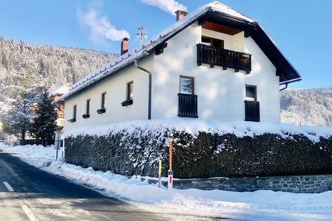 Haus White : Near Nassfeld Ski Arena .