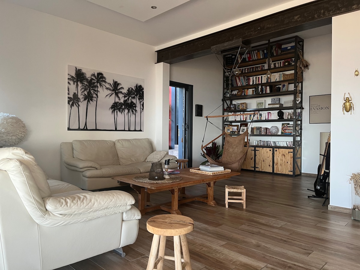 Erfolgreiche Airbnb-Immobilie: Beautiful Californian villa with lap pool in Carqueiranne