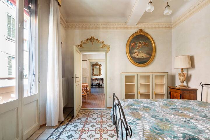 Central Elegant Apartment – Liberty House