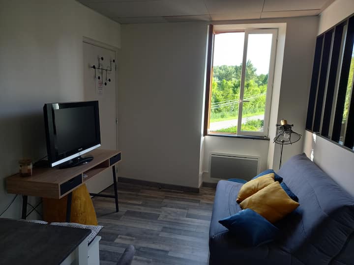 Chantemerle Les Blés Superbe Petit Appartement - Bren