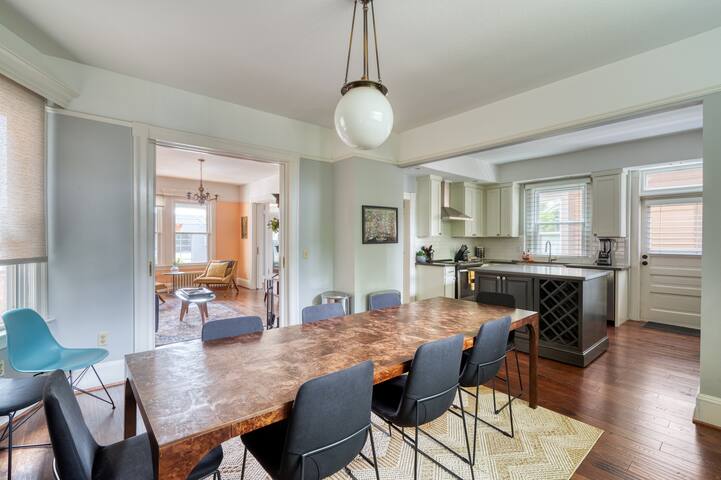 Massive Nob Hill Craftsman ~ 99 WalkScore, 8 beds gallery image 4