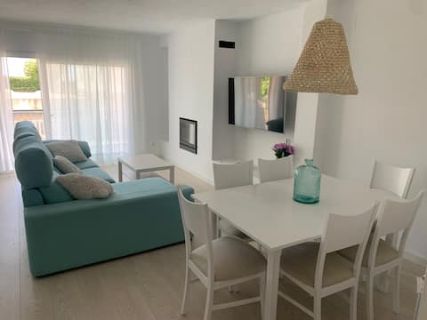 Spacious and beautiful apartment in L’Escala