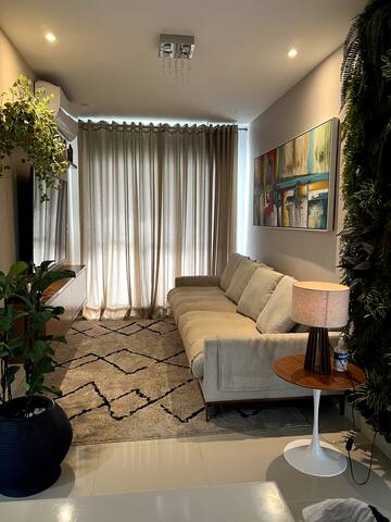 Lovely 2-bedroom condo with pool gallery image 5