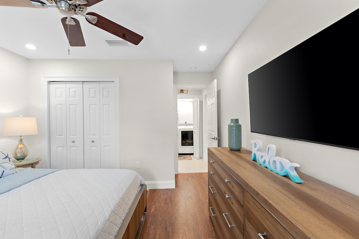 客房配有舒适的加大双人床。