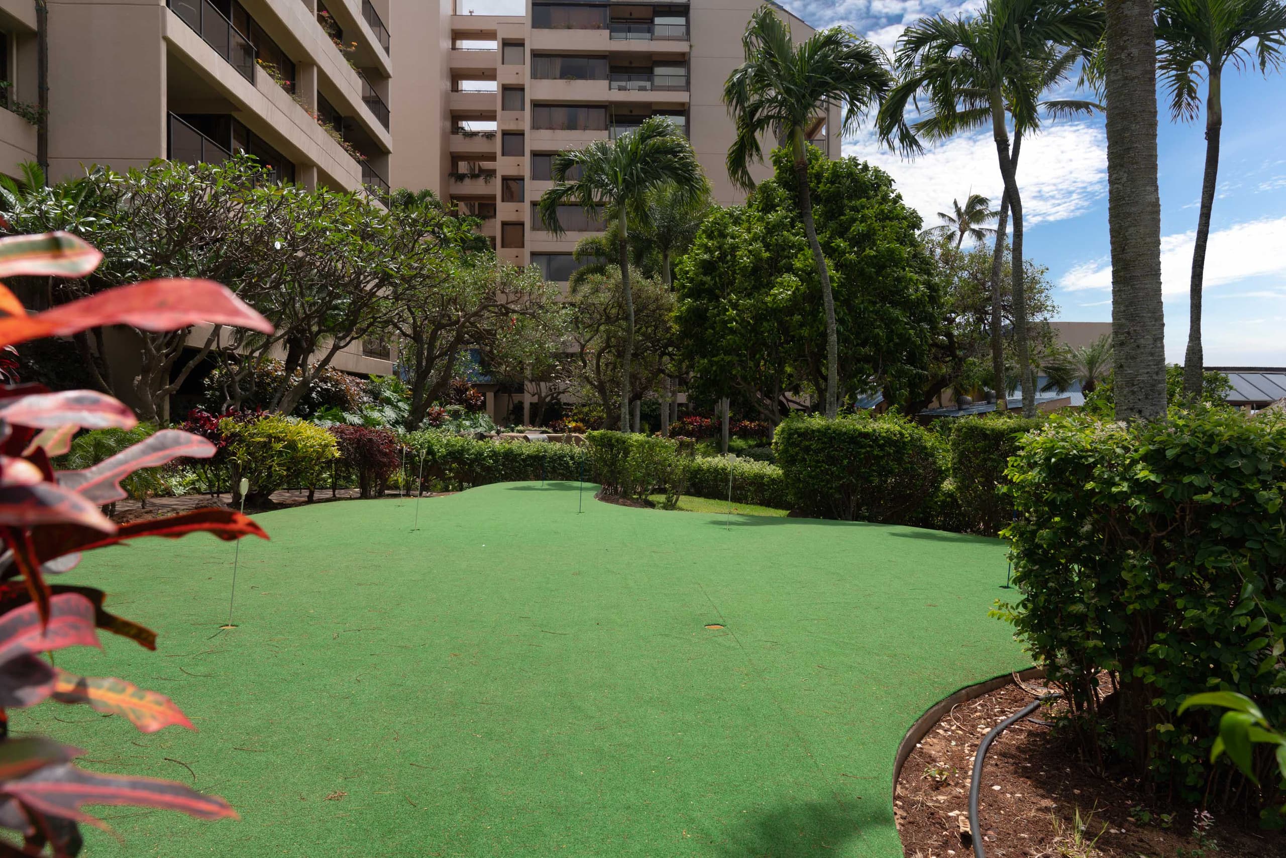 Condo in Lahaina · ★4.83 · 2 bedrooms · 4 beds · 2 baths - Image 26
