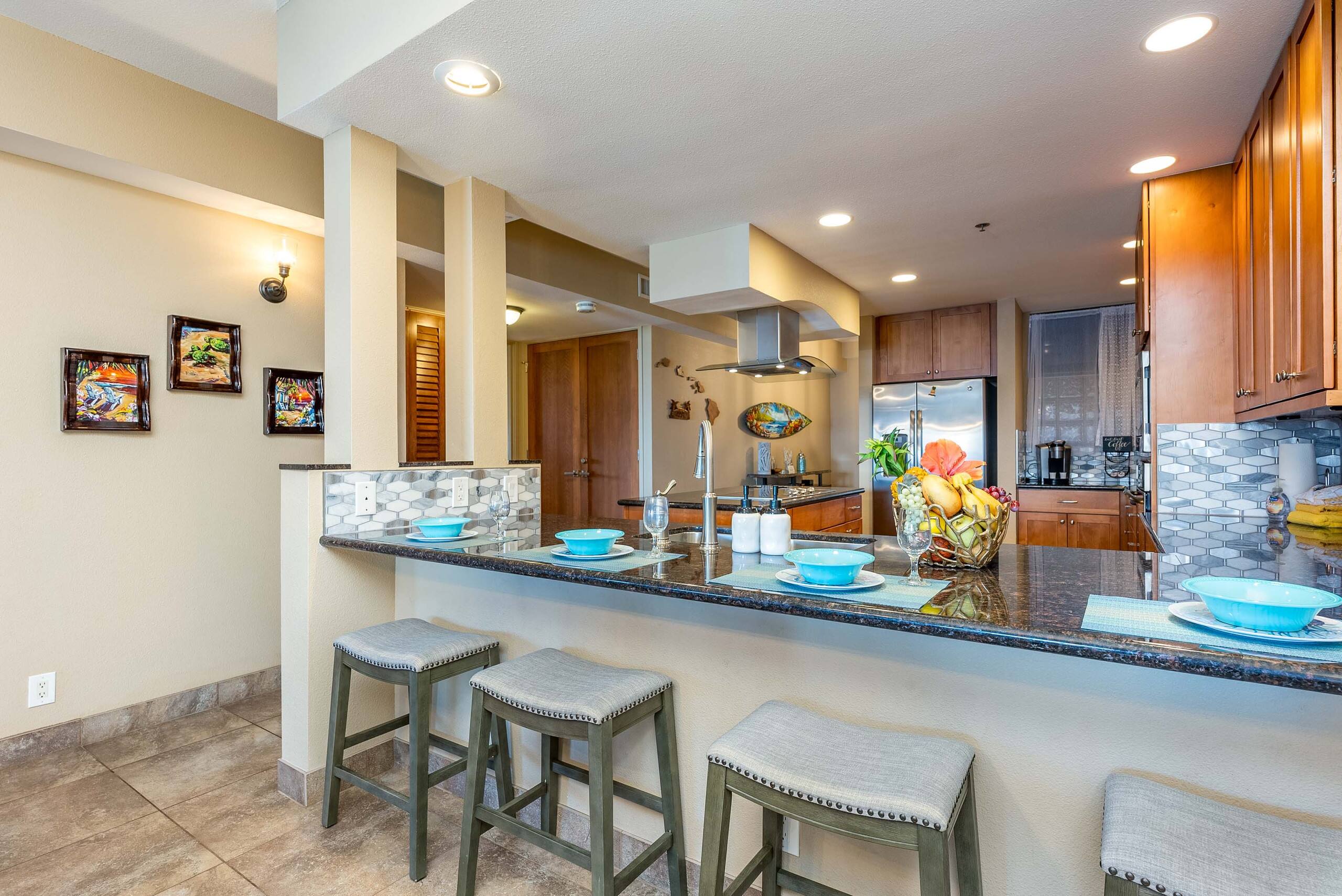 Condo in Lahaina · ★4.83 · 2 bedrooms · 4 beds · 2 baths - Image 9
