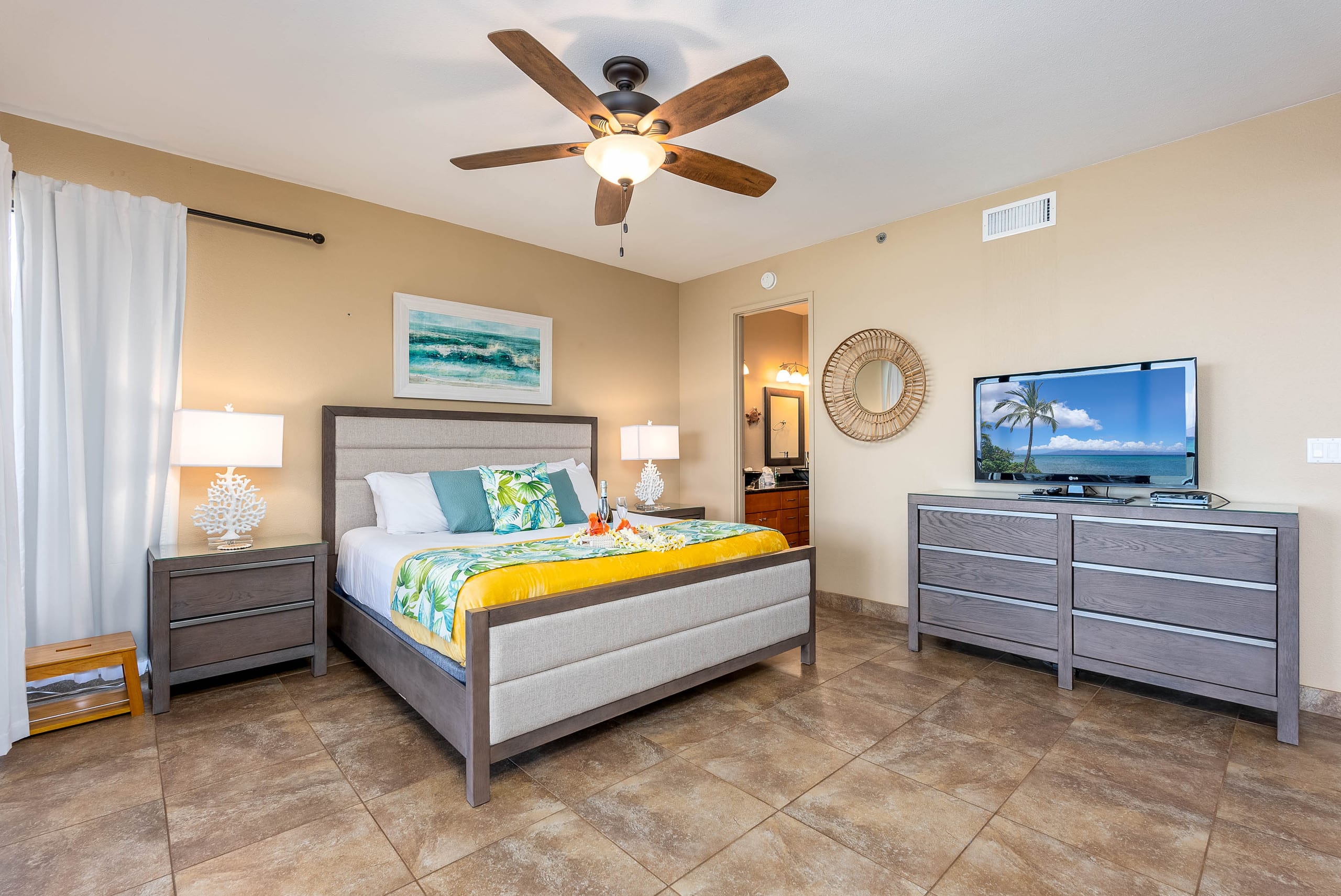Condo in Lahaina · ★4.83 · 2 bedrooms · 4 beds · 2 baths - Image 18