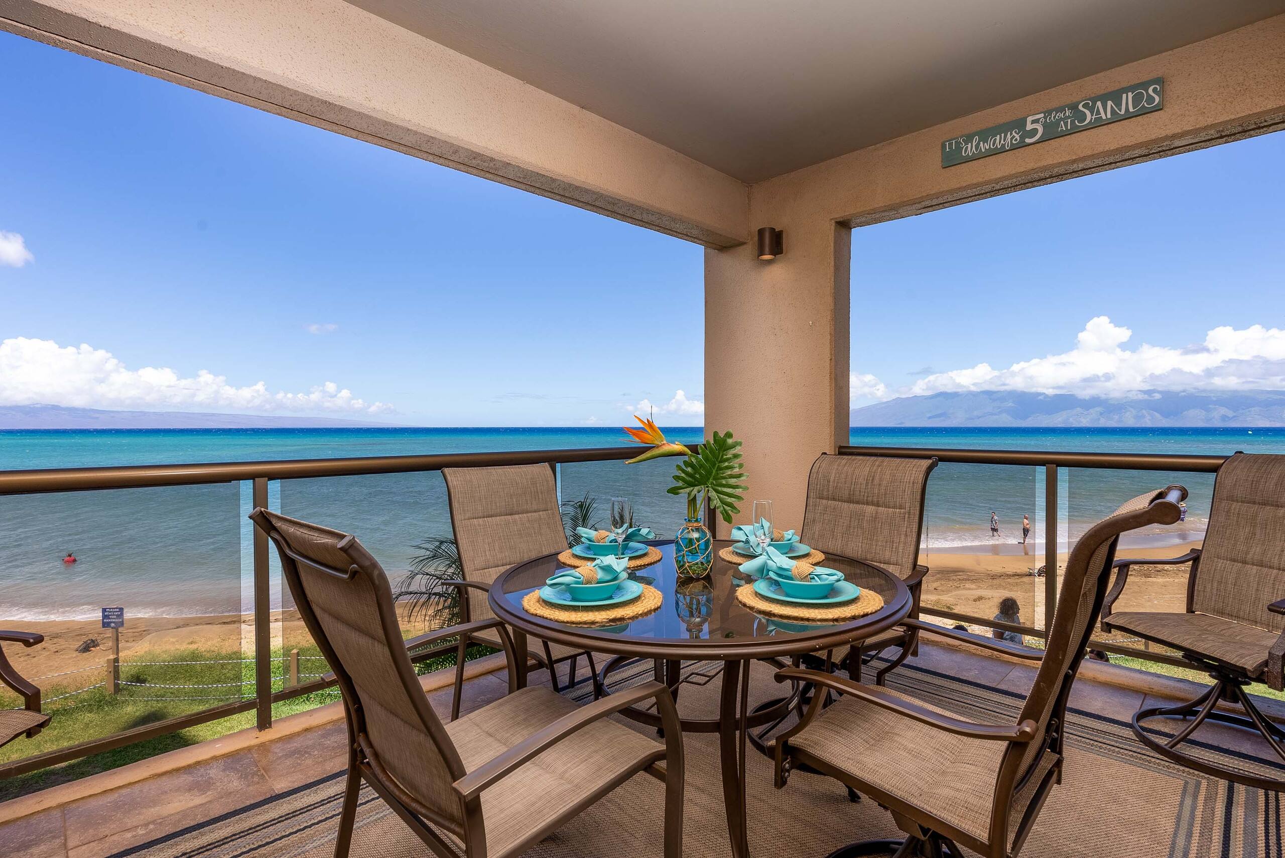 Condo in Lahaina · ★4.83 · 2 bedrooms · 4 beds · 2 baths - Image 1