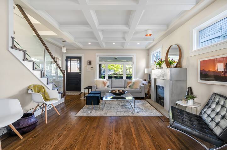 Bright Beautiful 3-Bedroom Duplex in Kitsilano gallery image 5