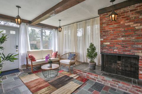 Cheerful 7 bedrom home quick acces 2 Nat'l Hrbr,DC