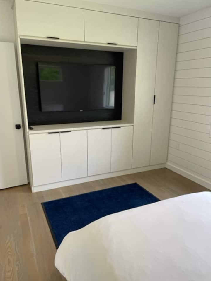 Bedroom 3 image 2