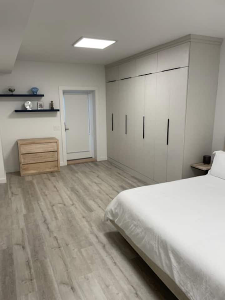 Bedroom 4 image 2