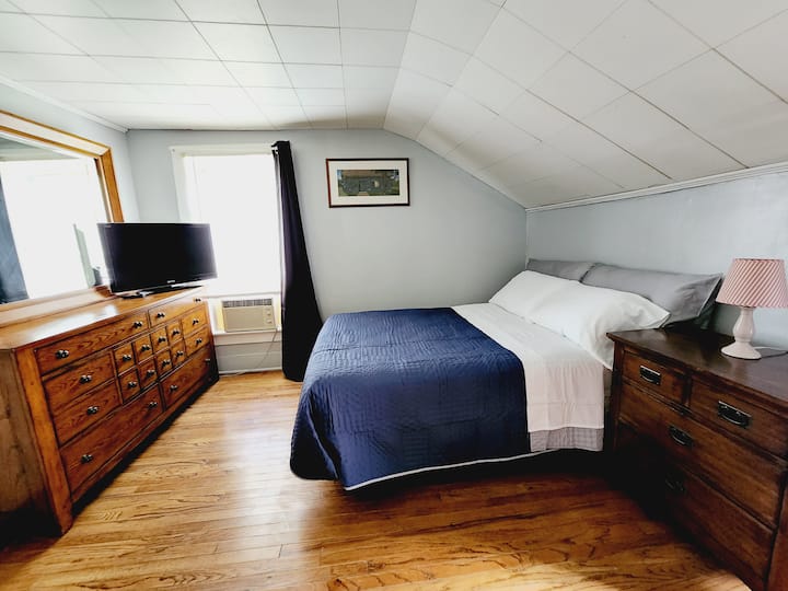 Cozy & quiet room B, close to Bikeway & downtown Casa particulars