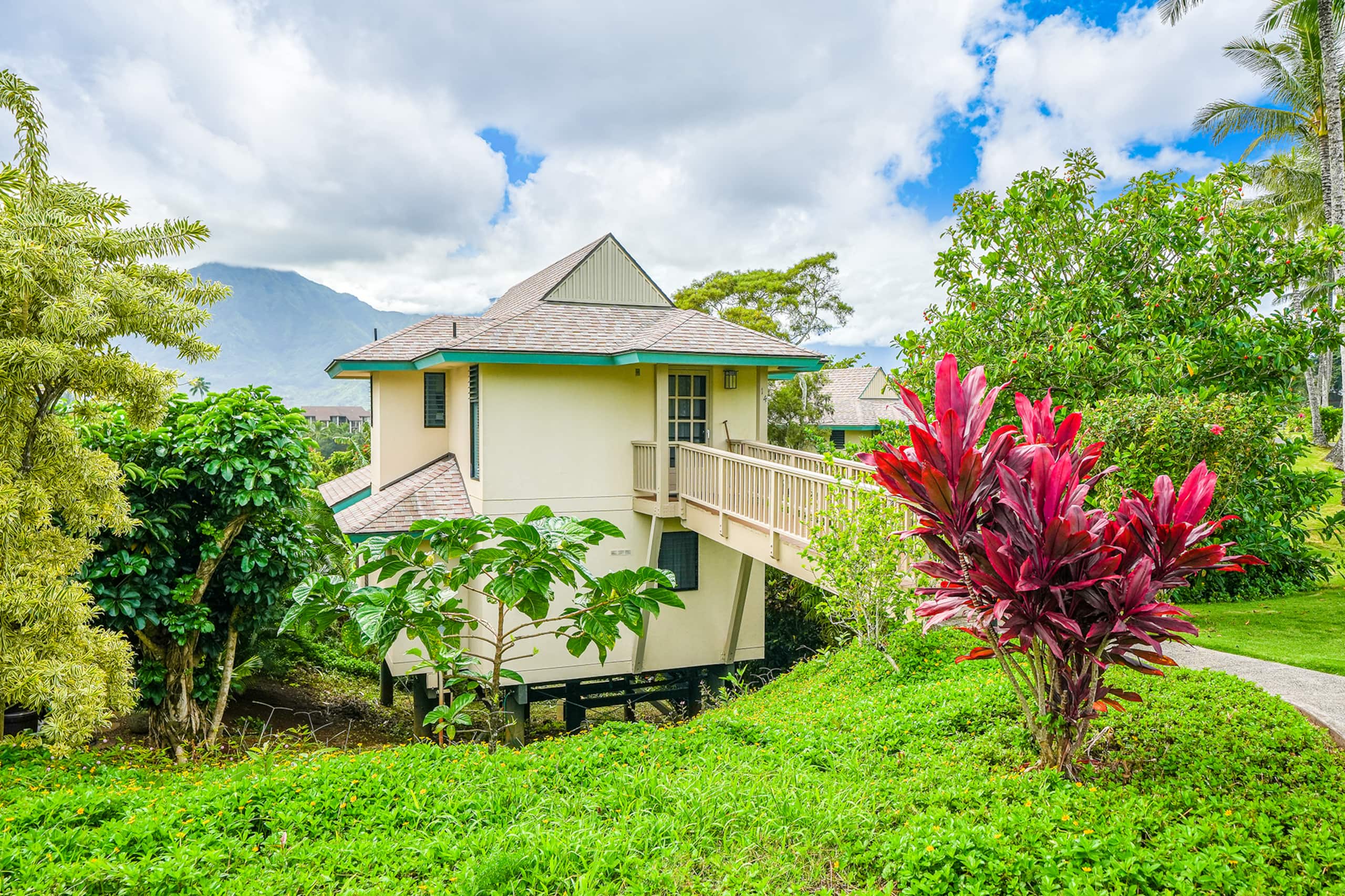 Spacious Princeville Retreat w/ Hanalei Bay View! - Photo 39