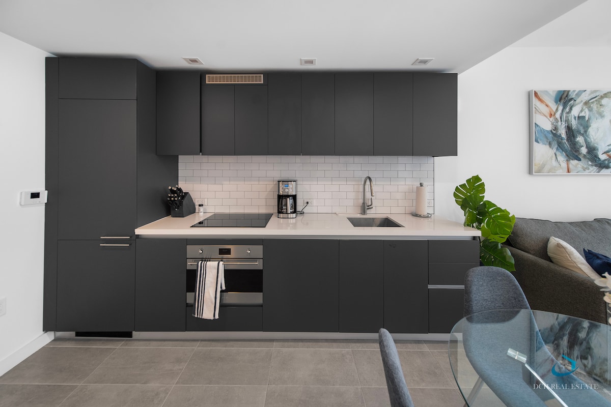 Downtown Miami • Modern 1BR Apt @ Yotelpad