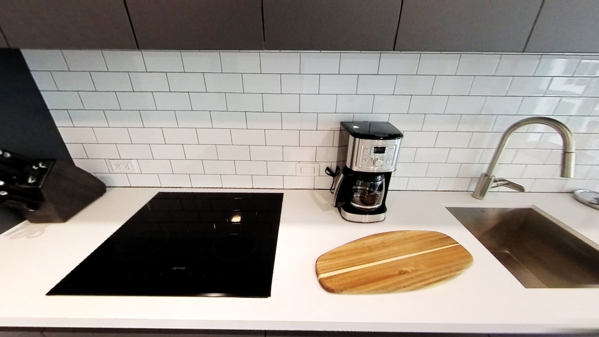 Downtown Miami • Modern 1BR Apt @ Yotelpad