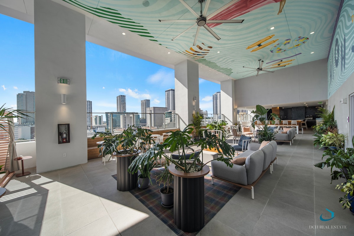 Downtown Miami • Modern 1BR Apt @ Yotelpad