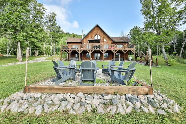 Heaven 47 - Cottage with Hot Tub & Huge Games Room