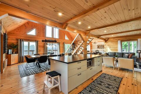 Heaven 47 - Cottage with Hot Tub & Huge Games Room