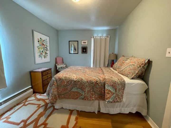 Charming Anchorage Bungalow Houses for Rent in Anchorage, Alaska