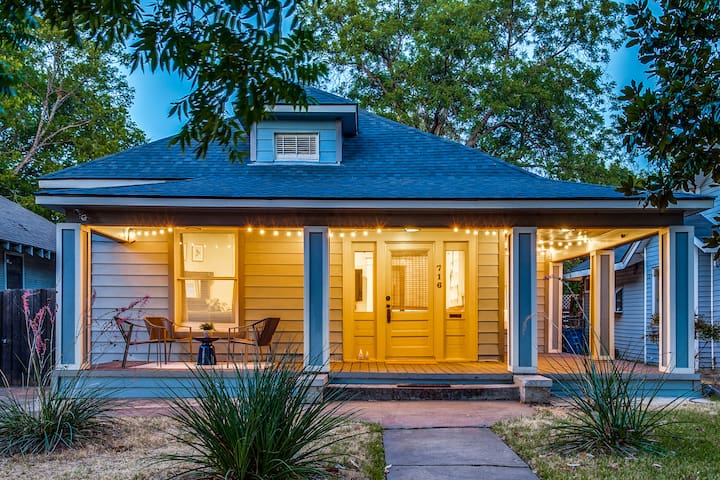 2min Walk to Bishop Arts|King Bed|Historic|Pets