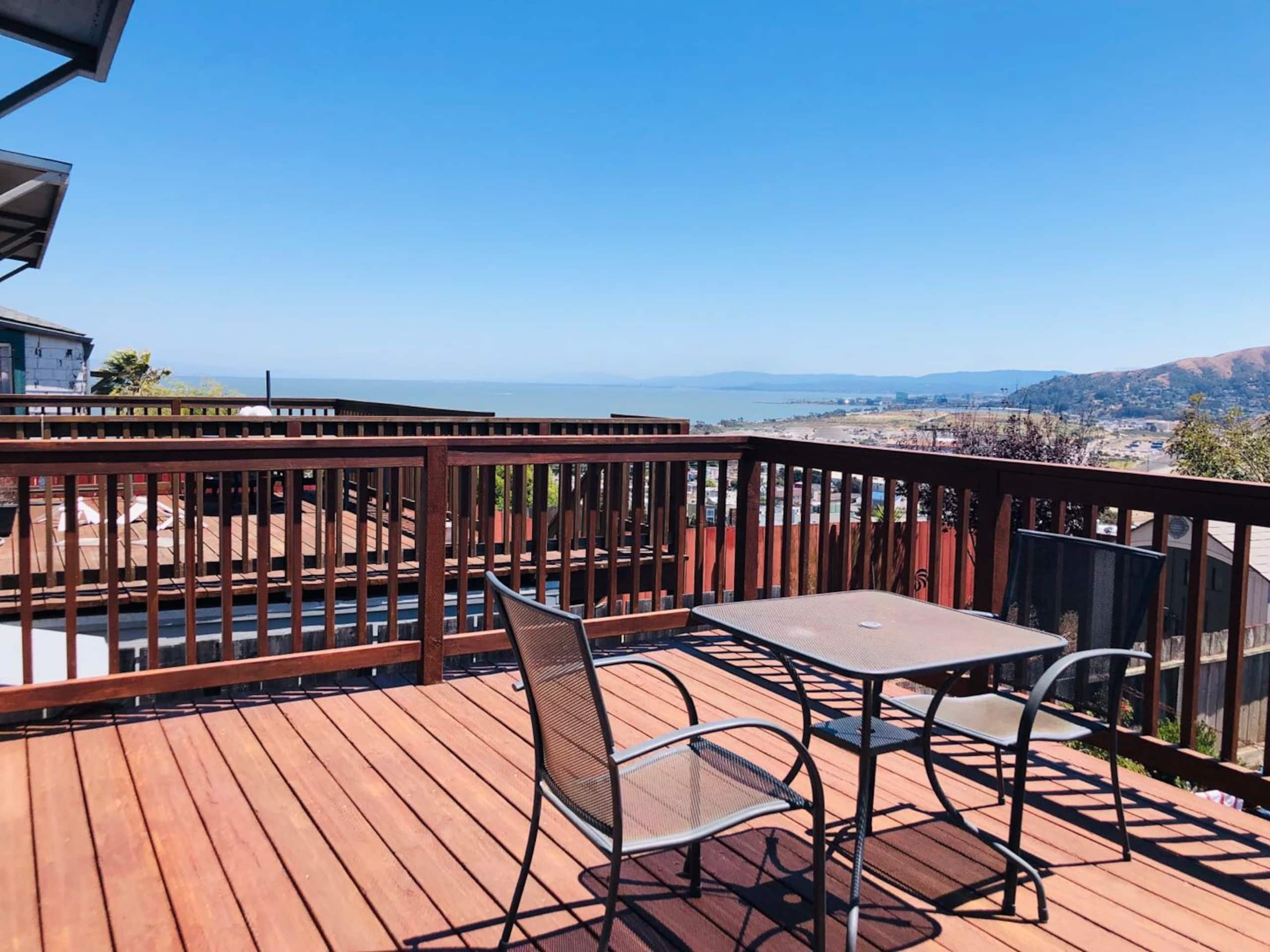 Home in San Francisco · ★4.92 · 2 bedrooms · 3 beds · 1 bath - Image 38