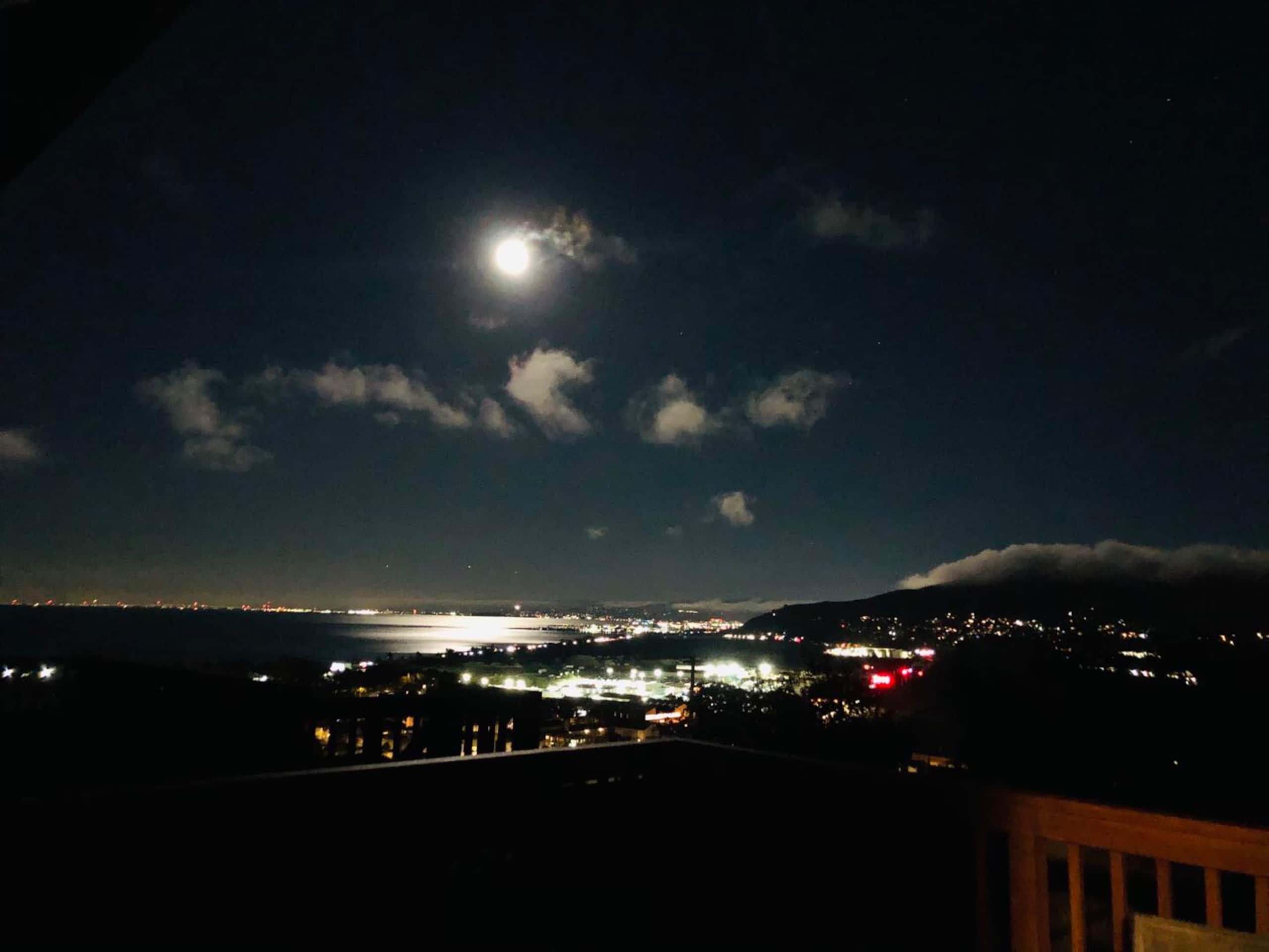 Home in San Francisco · ★4.92 · 2 bedrooms · 3 beds · 1 bath - Image 36