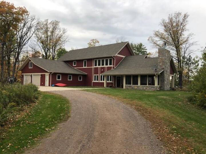 Private, modern 4 BR Lakefront home on 10 acres Houses for Rent in