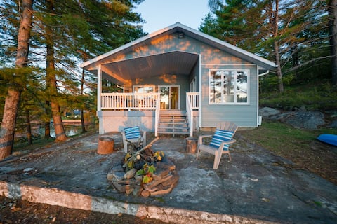 Waterfront 3 BR Cottage 4 Seasons Gravenhurst A/C