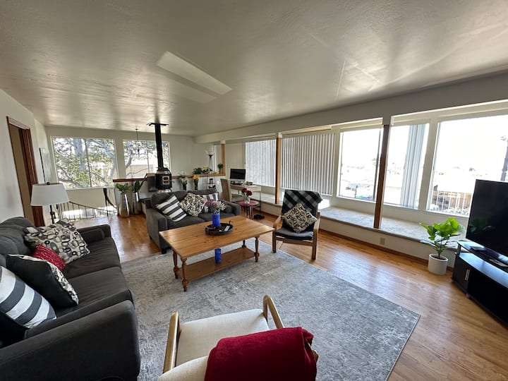 Seaside Vacation Home - Monterey, CA