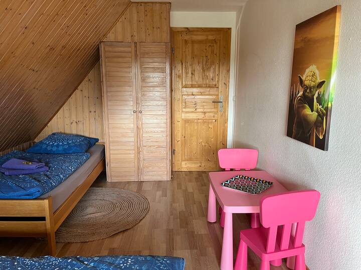 غرفة النوم 2