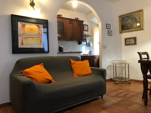 Annuncio Airbnb popolare: Delightful in the center with two bedrooms a Volterra