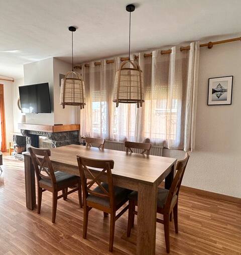 Nice apartment in Llivia with swimming pool