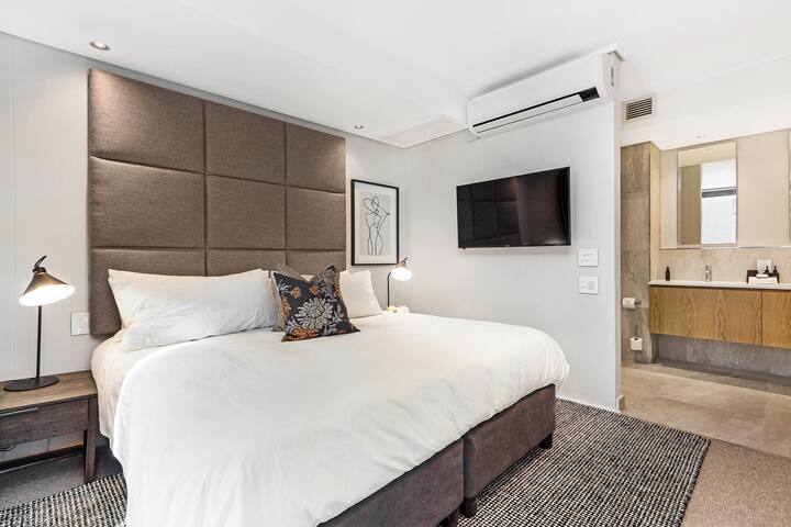 Vibrant Living in the heart of Sea Point (Apt 406) gallery image 4