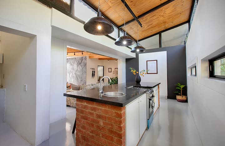 The Risa House - Guesthouses for Rent in Krugersdorp, Gauteng