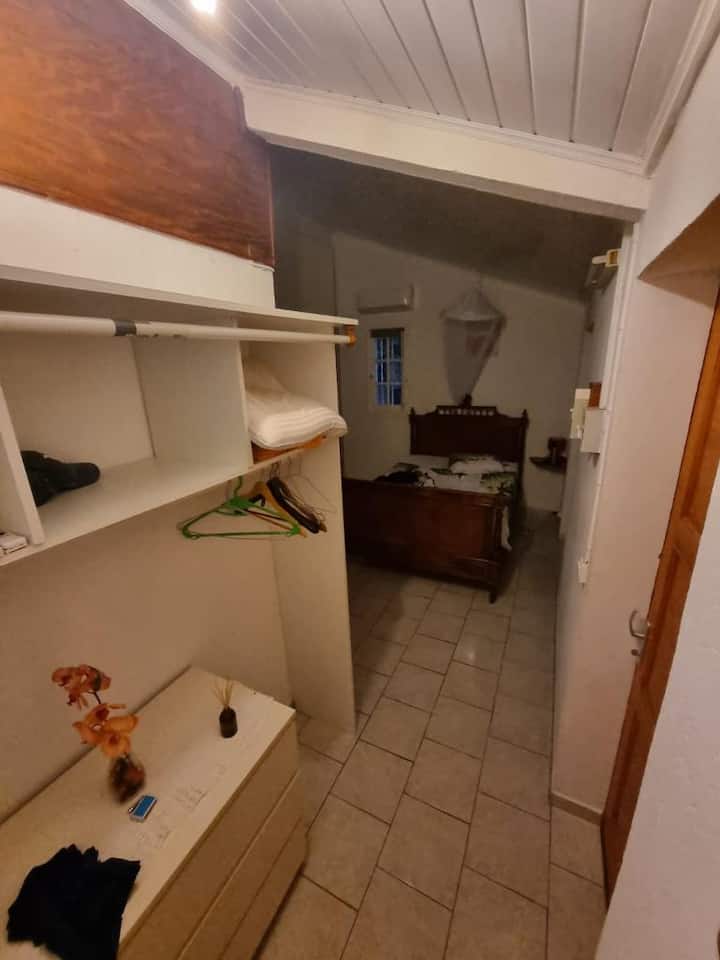 საძინებელი 1