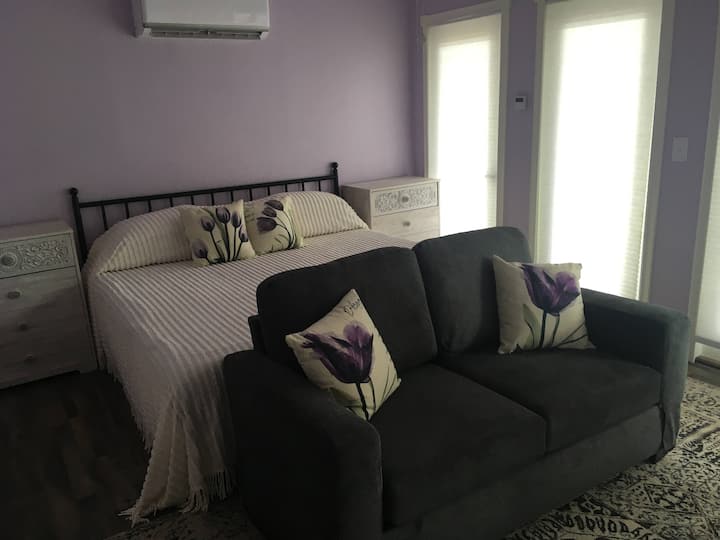 Adorable Efficiency on Private Island Islands for Rent in St. Clair