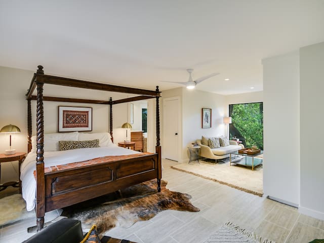 Home in Austin – Westlake Hills Retreat